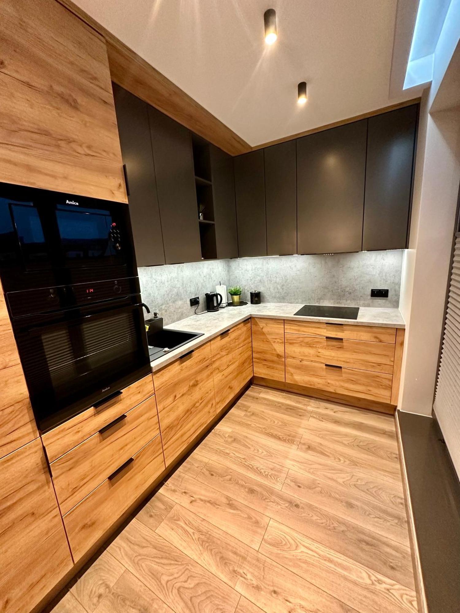 Beautiful And Modern Apartment- Garage- Wislane Tarasy Krakow Exterior photo